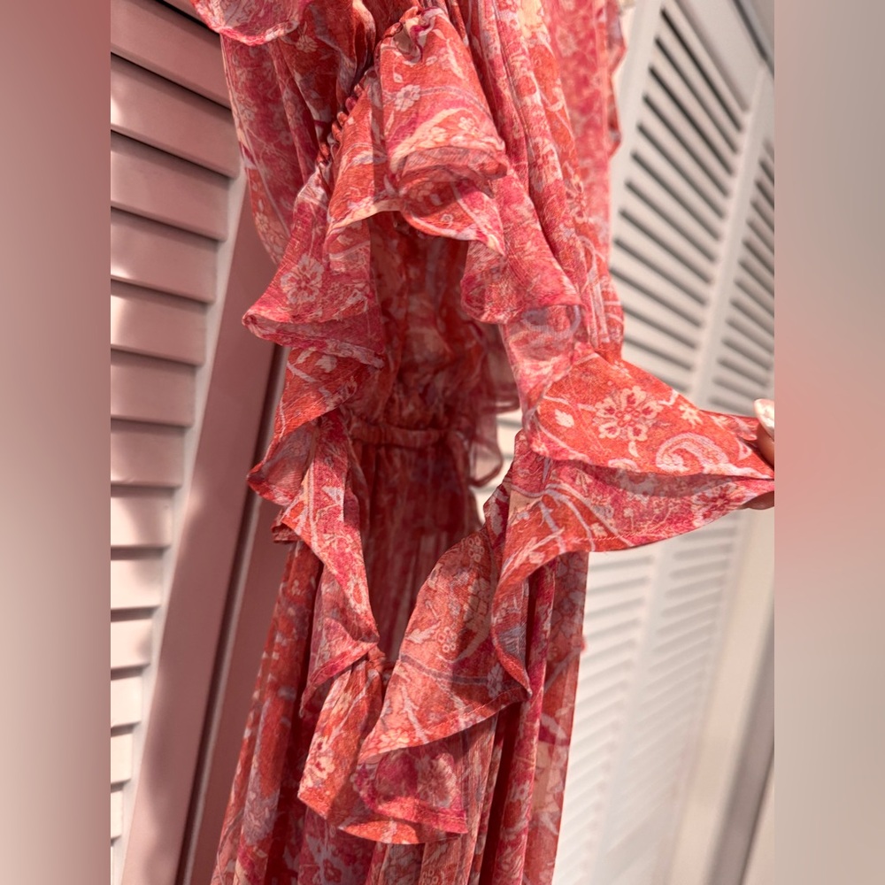 Lightweight Ruffle Dress - Picture 5 of 6